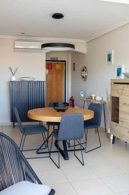 Coqueto Apartamento Con Vistas Al Mar Denia Kültér fotó